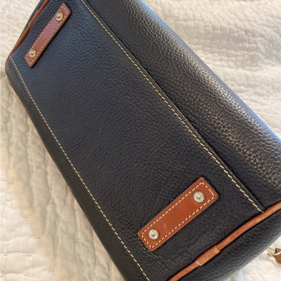 Dooney & Bourke Purse Black With Brown Pebbled Leather Shoulder Handbag - Picture 4 of 7